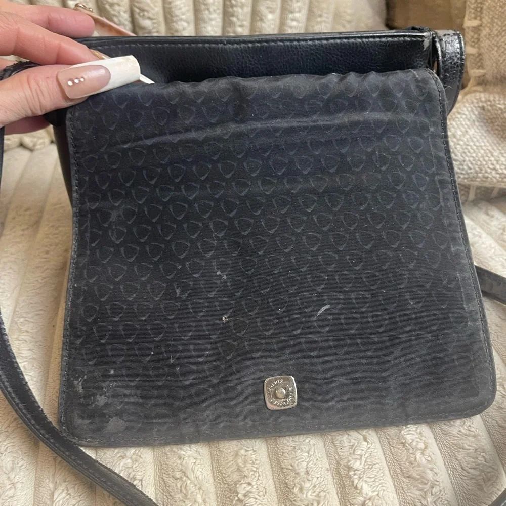Liz Claiborne Black Leather Messenger Bag
